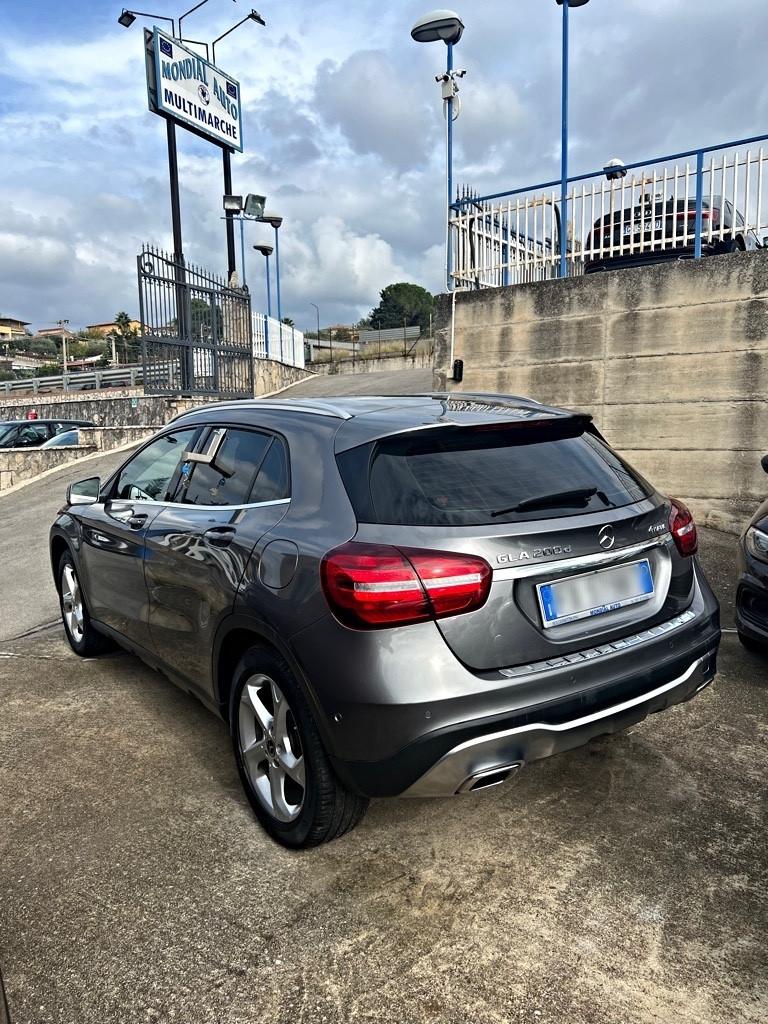 Mercedes-benz GLA 200 4Matic 2019