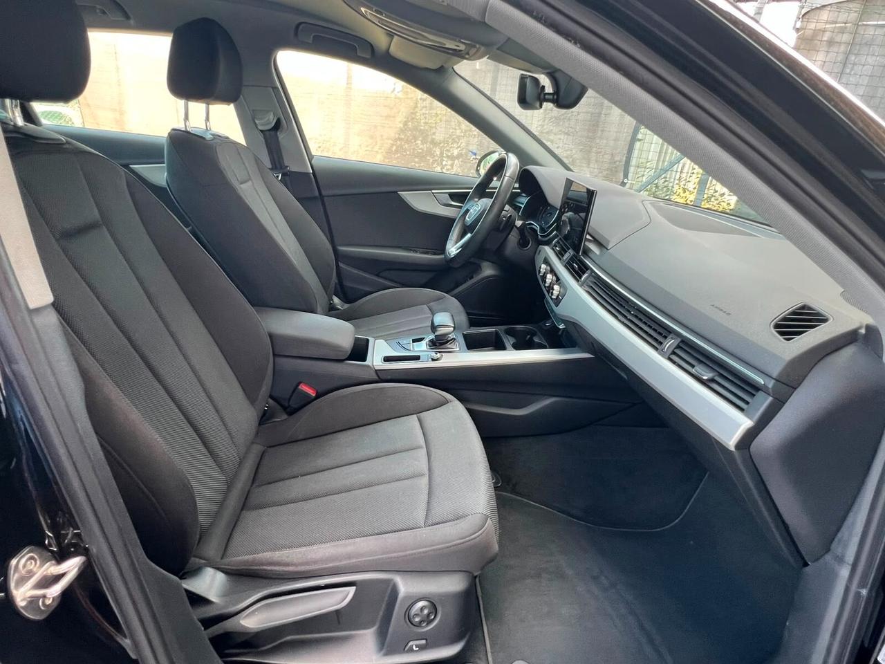 Audi A4 40 TDI S tronic Business