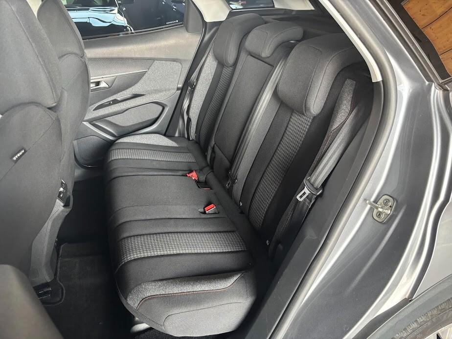 Peugeot 3008 BlueHDi 120 CV