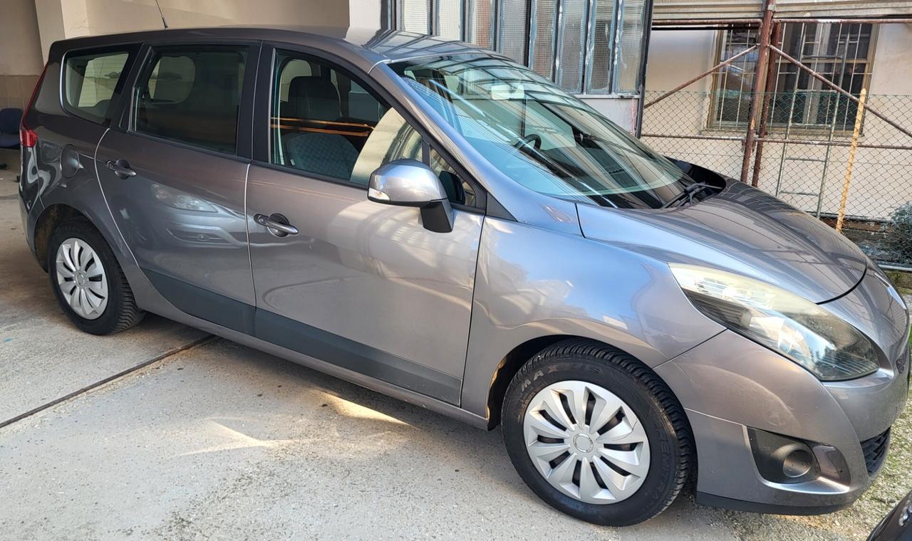 Renault grand Scenic 1.5 dCi 110CV 7 posti