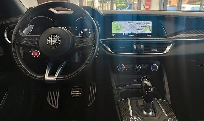 Alfa Romeo Stelvio 2.9 Bi-Turbo V6 510 CV AT8 Quadrifoglio
