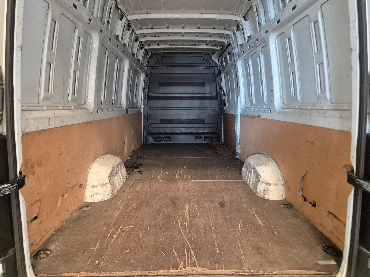 MERCEDES Sprinter 316 ngt L4 H3 Furgone