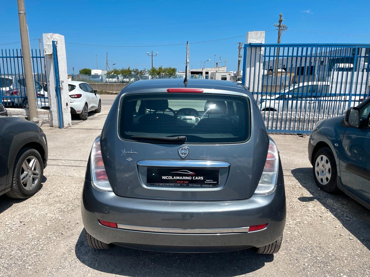 Lancia Ypsilon 1.3 MJT 75 CV Unyca