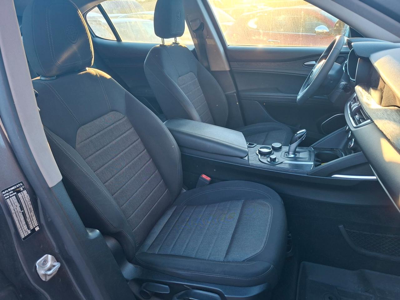 Alfa Romeo Stelvio *** MOTORE FUSO ***