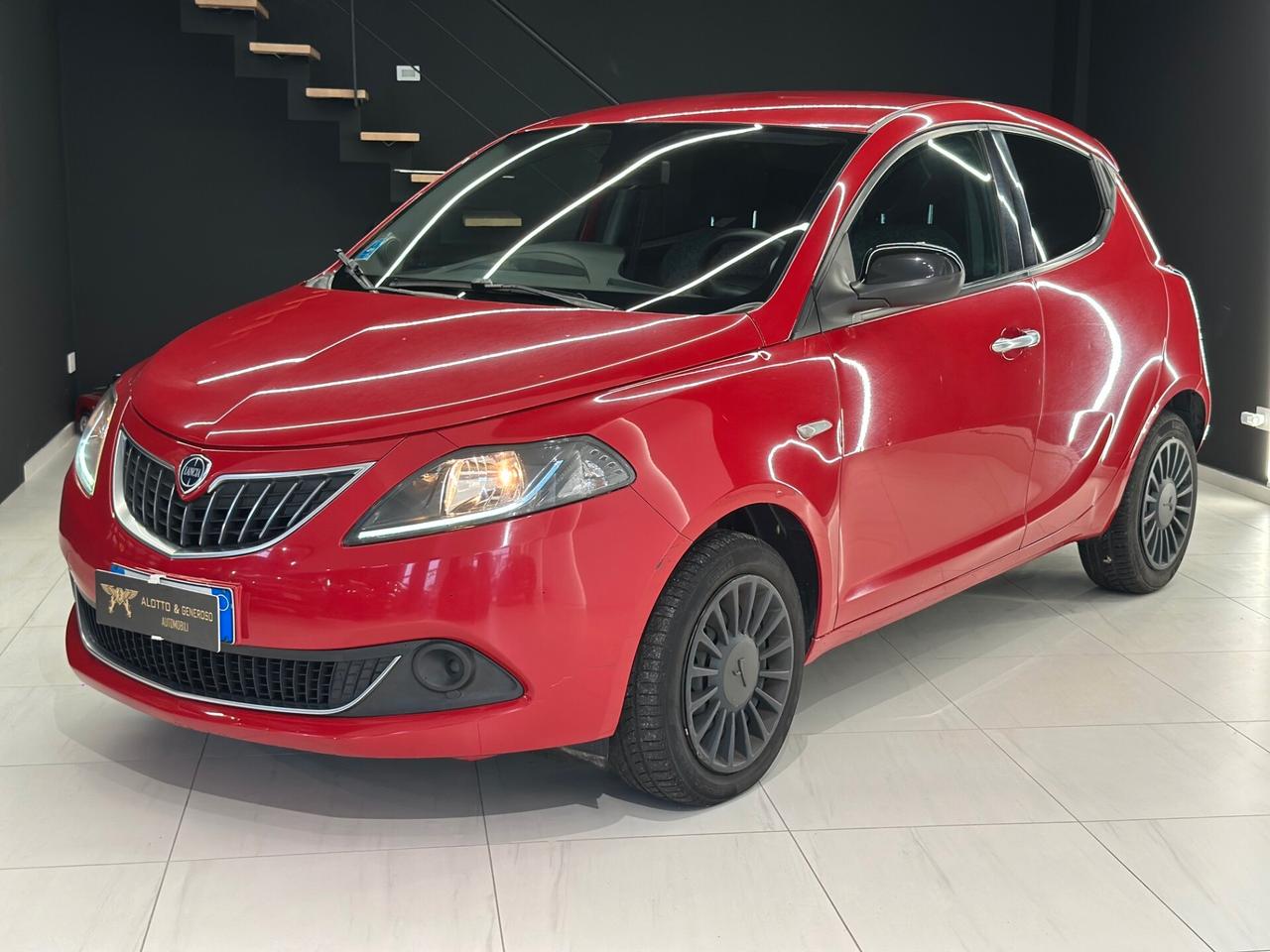 Lancia Ypsilon 1.0 70 CV S&S Hybrid Gold 2022