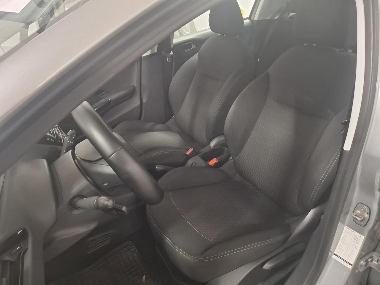 Peugeot 208 PureTech 82 5 porte Allure