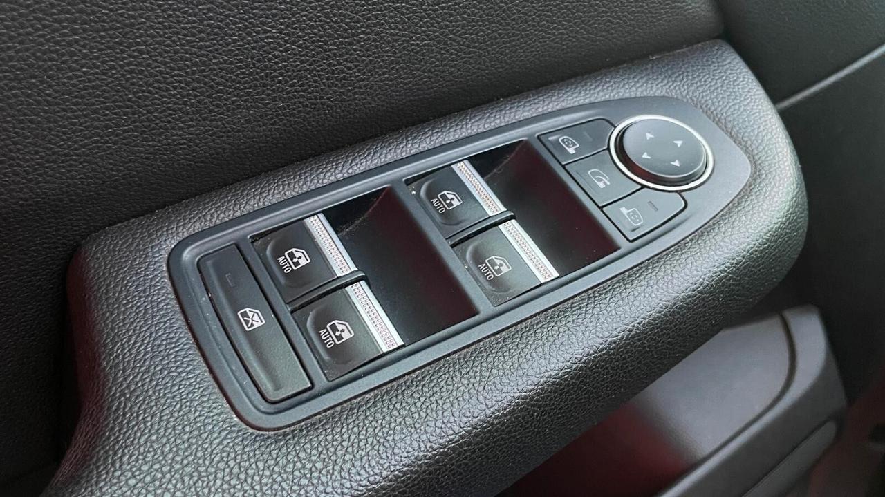 Renault Clio TCe 130 CV EDC FAP 5 porte Initiale Paris