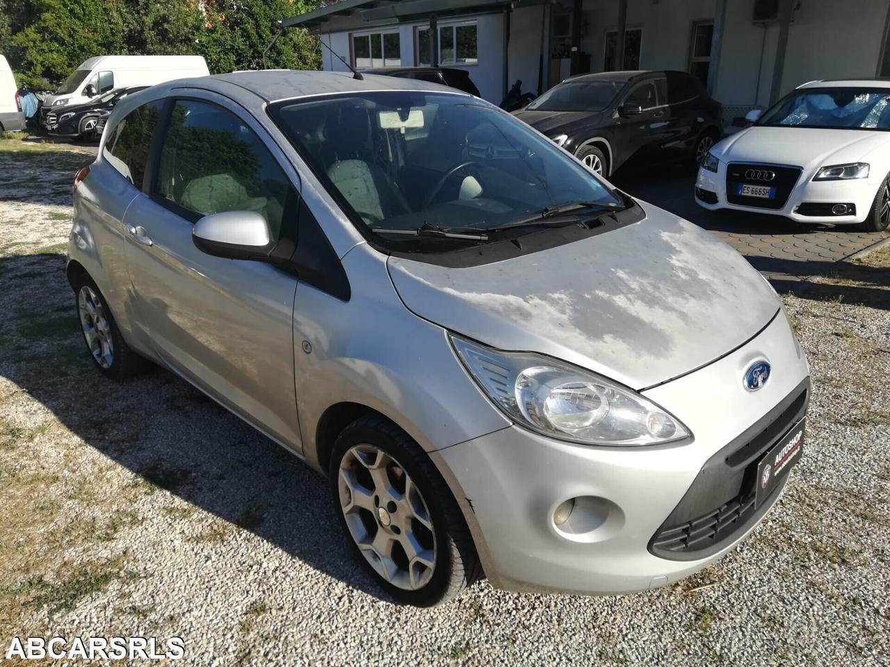 FORD - Ka - 1.2 8V 69CV Titanium - NEOPATENTATI -