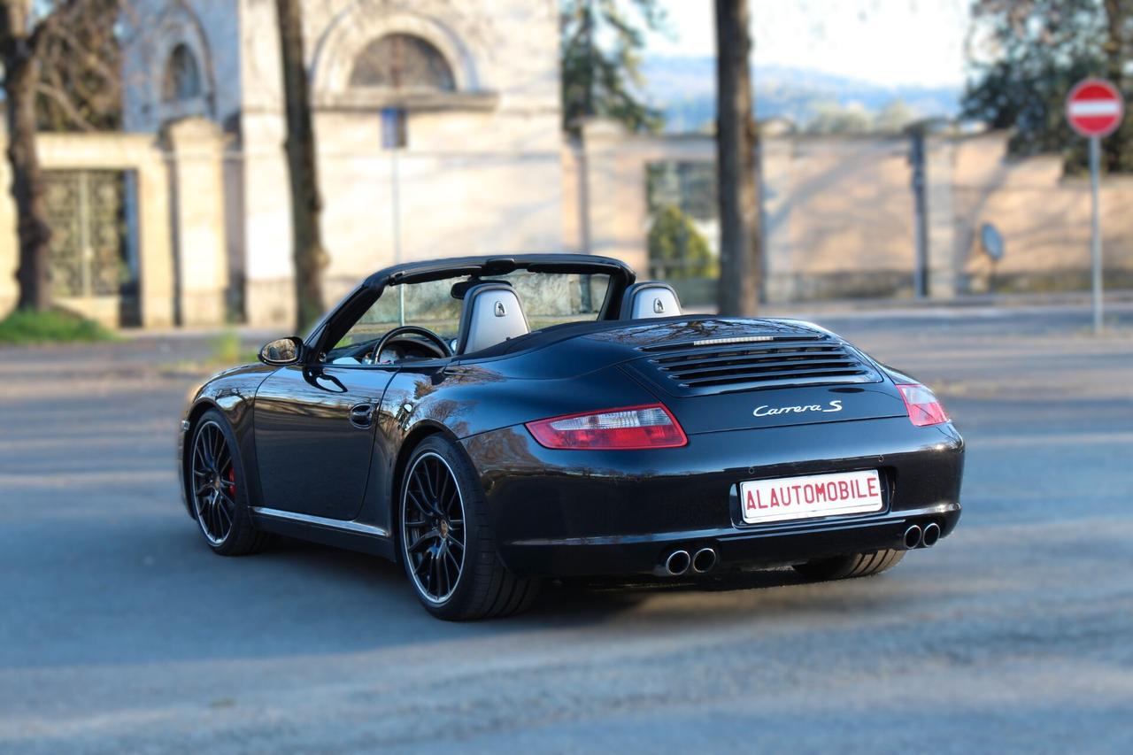 Porsche 911 Carrera S Cabriolet