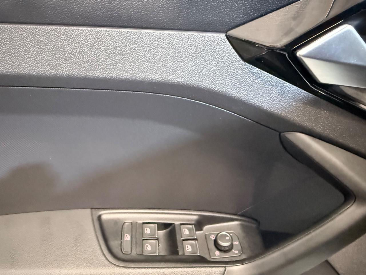 Audi A1 SPB 30 TFSI S tronic Identity Black