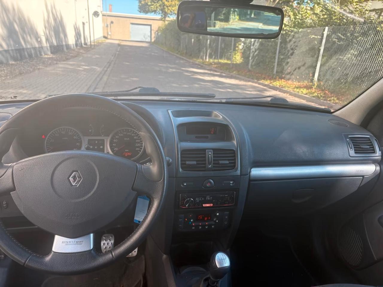 Renault Clio RS 2.0 16V Renault Sport