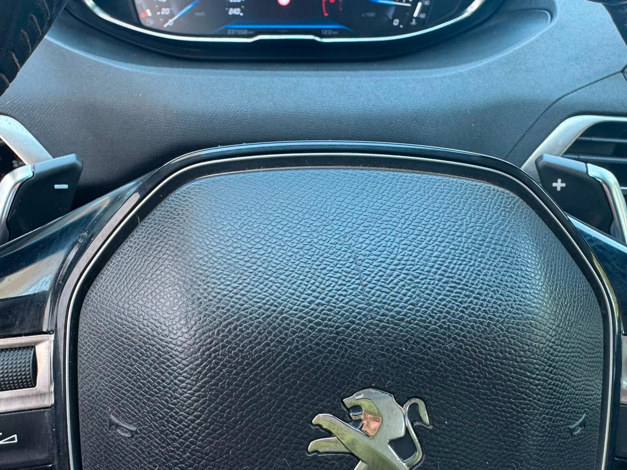 Peugeot 3008 AUTOCARRO N1
