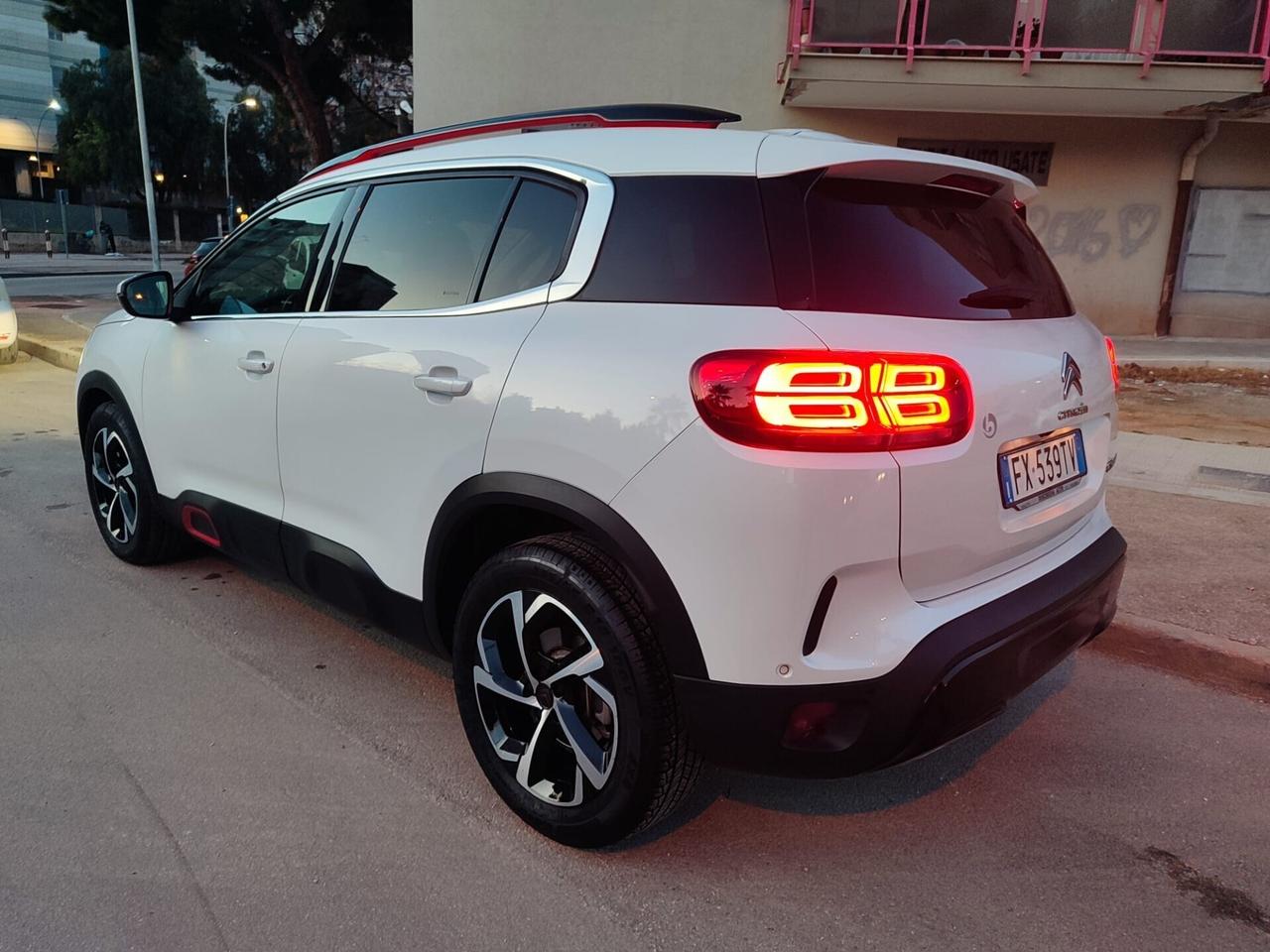 C5 Aircross 1.5 Bluehdi SHINE 130CV SUPER FULL !!