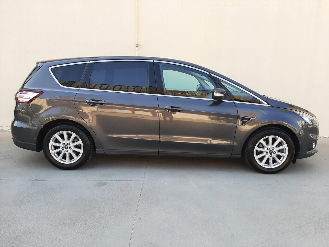 Ford S-Max 2.0 TDCi 150CV Powershift Titanium