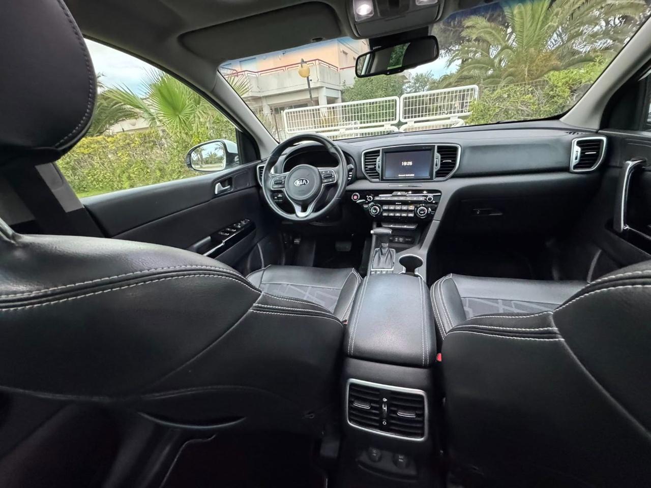 Kia Sportage 2.0 crdi Rebel techno Pack awd 136cv auto
