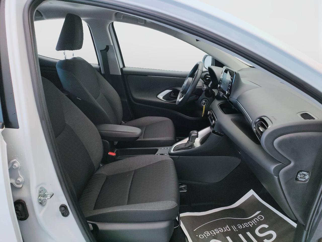 TOYOTA Yaris IV 2020 - Yaris 1.5h Business