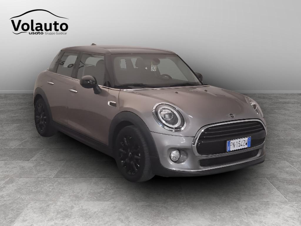 MINI Mini IV F55 2018 5p - Mini 5p 1.5 Cooper D Business XL