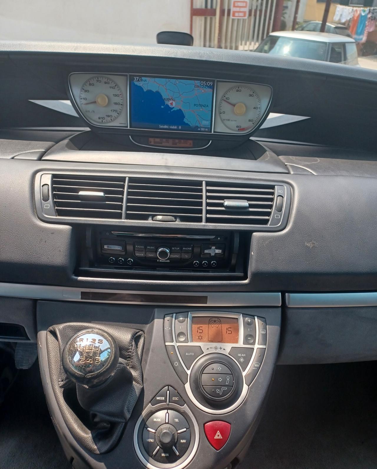 Peugeot 807 2.0 HDi Allure Anno 2013 7 posti
