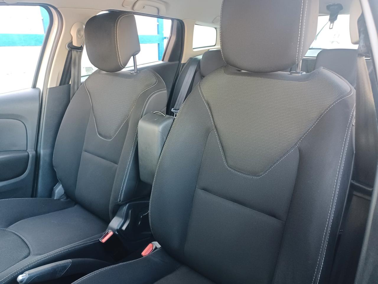 Renault Clio 1.5 DCI COSTUME NATIONAL