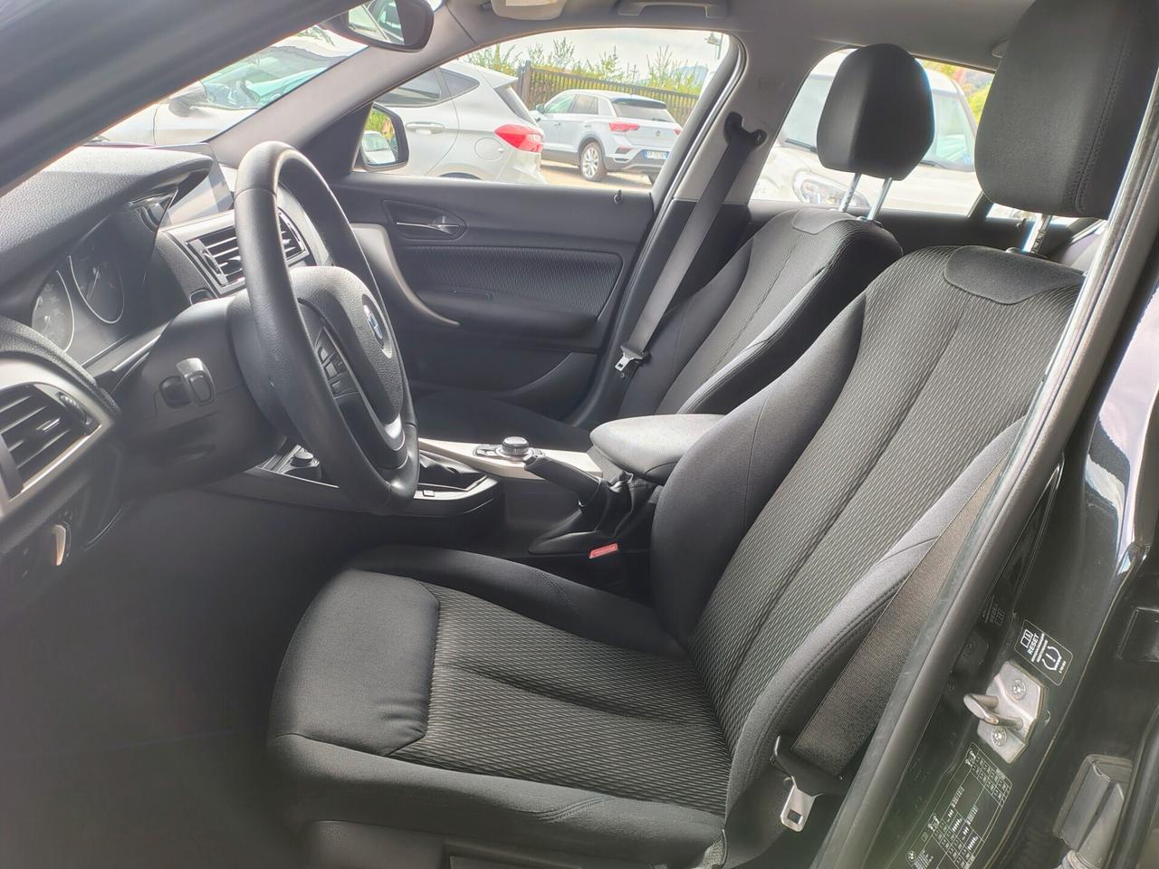 Bmw 114 114d 5p. Unique