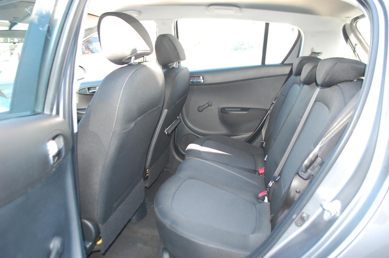 Hyundai i20 5p 1.2 Classic 84CV Uff Italy UnicoPro