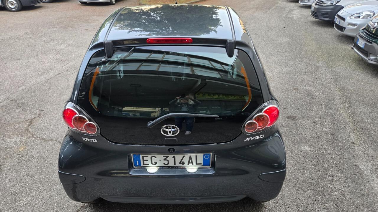Toyota Aygo 1.0 12V VVT-i 3 porte Now Connect