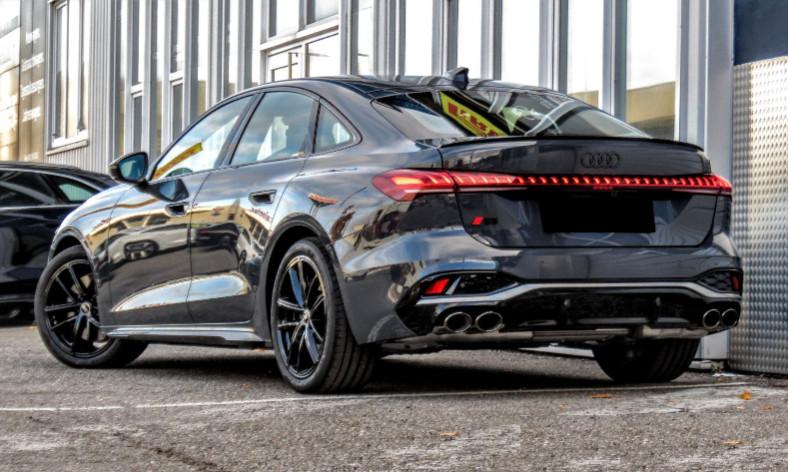 Audi S5 Berlina 3.0 tfsi mhev+ sport attitude quattro 367cv s-tronic