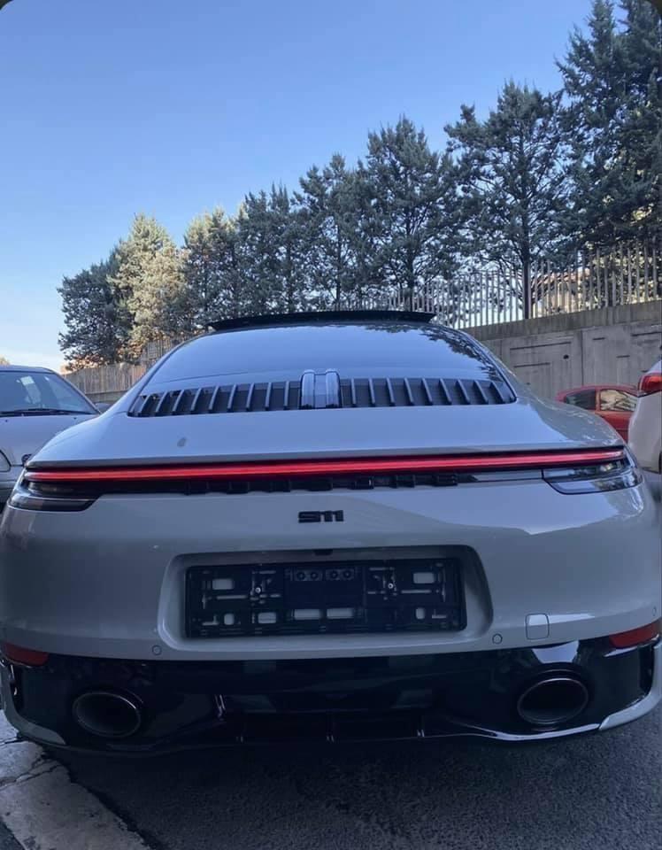 Porsche 992 992 coupe Carrera s 450 cv kreide