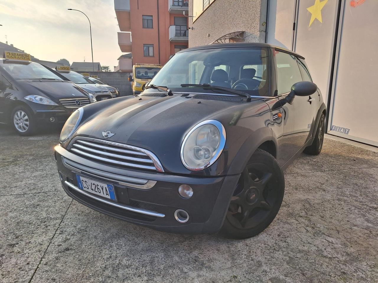 Mini One DE LUXE 1.6b 16v euro 4