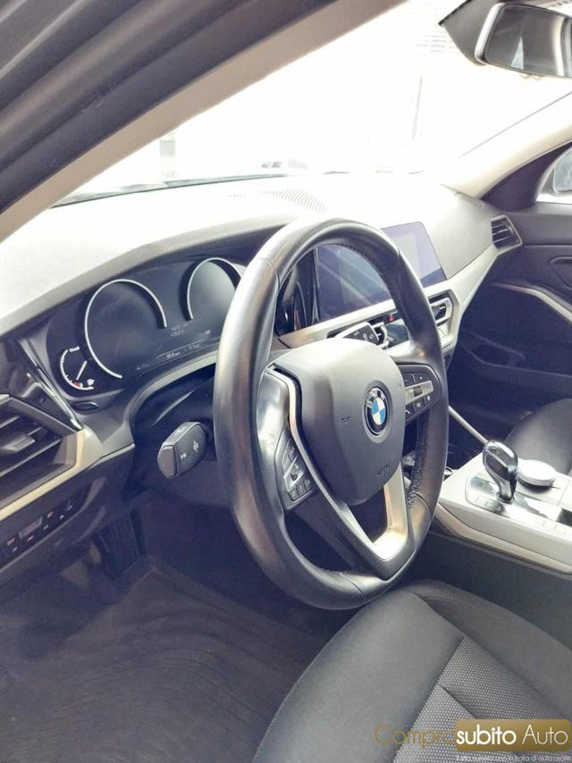 BMW 318 d Touring Luxury