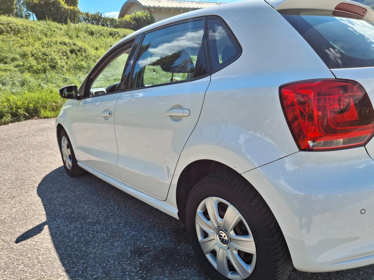 Volkswagen Polo 1.2 5 porte 75cv neo patentati
