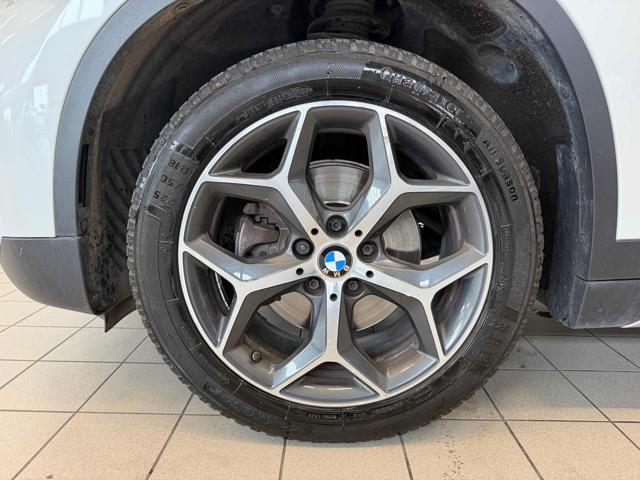 BMW X1 sDrive18d X line //LED//18//NAVI//