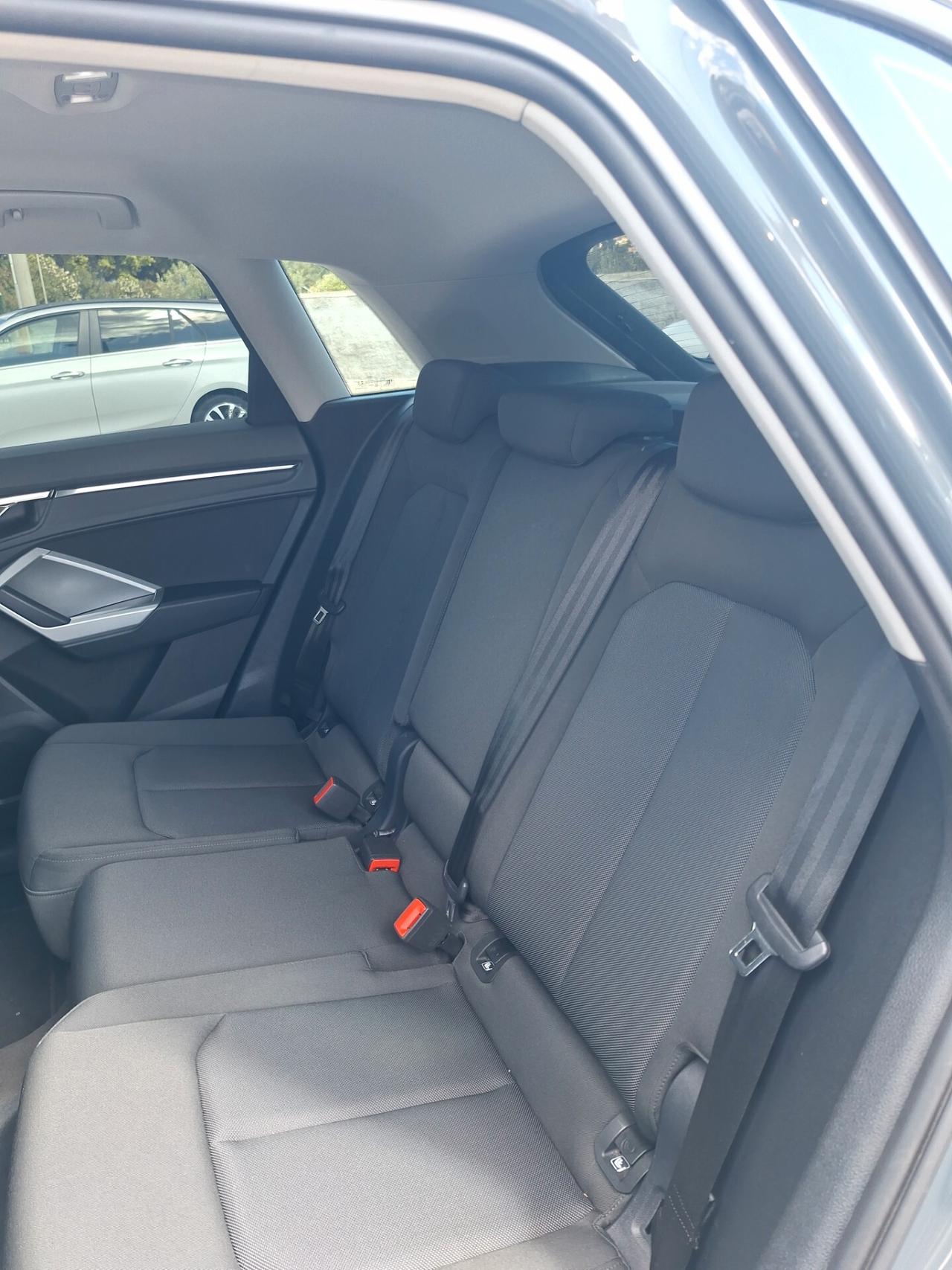 Audi Q3 40 TDI quattro S tronic