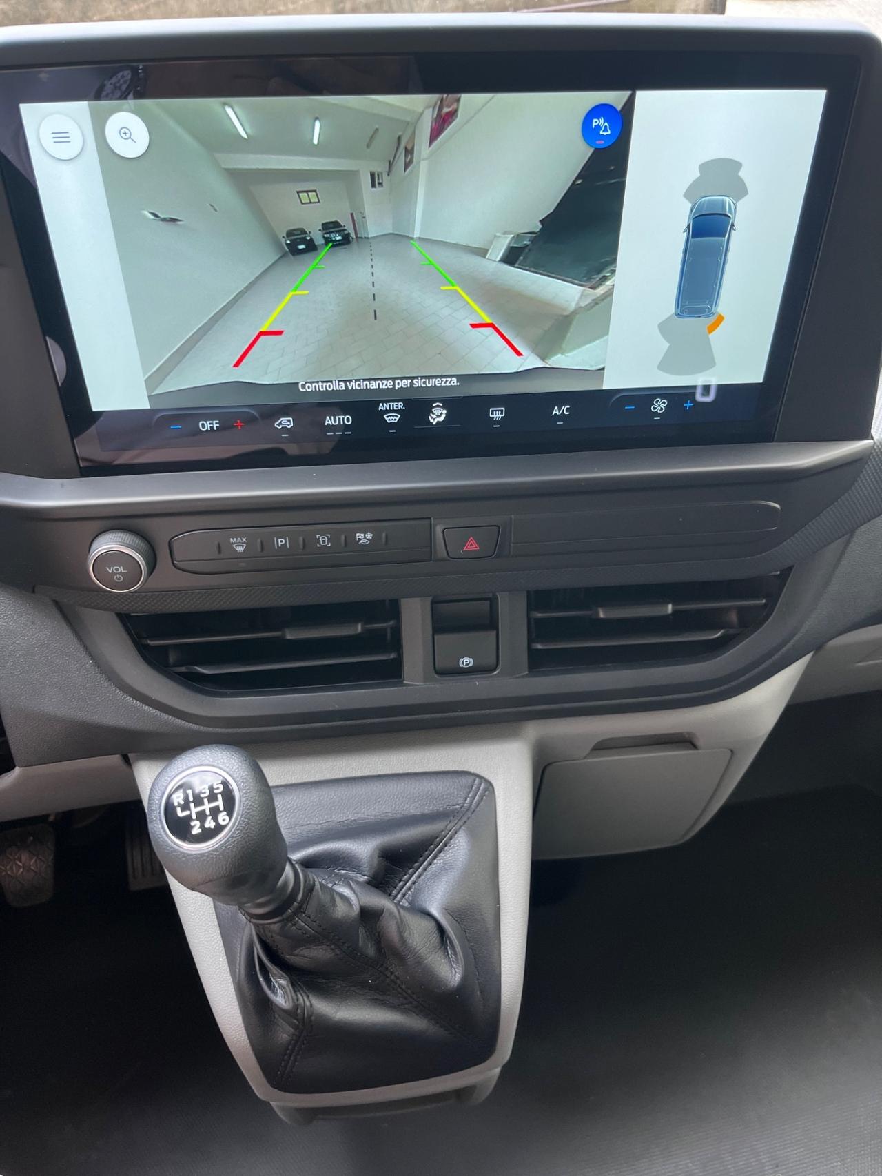 Ford Transit Custom 9 posti
