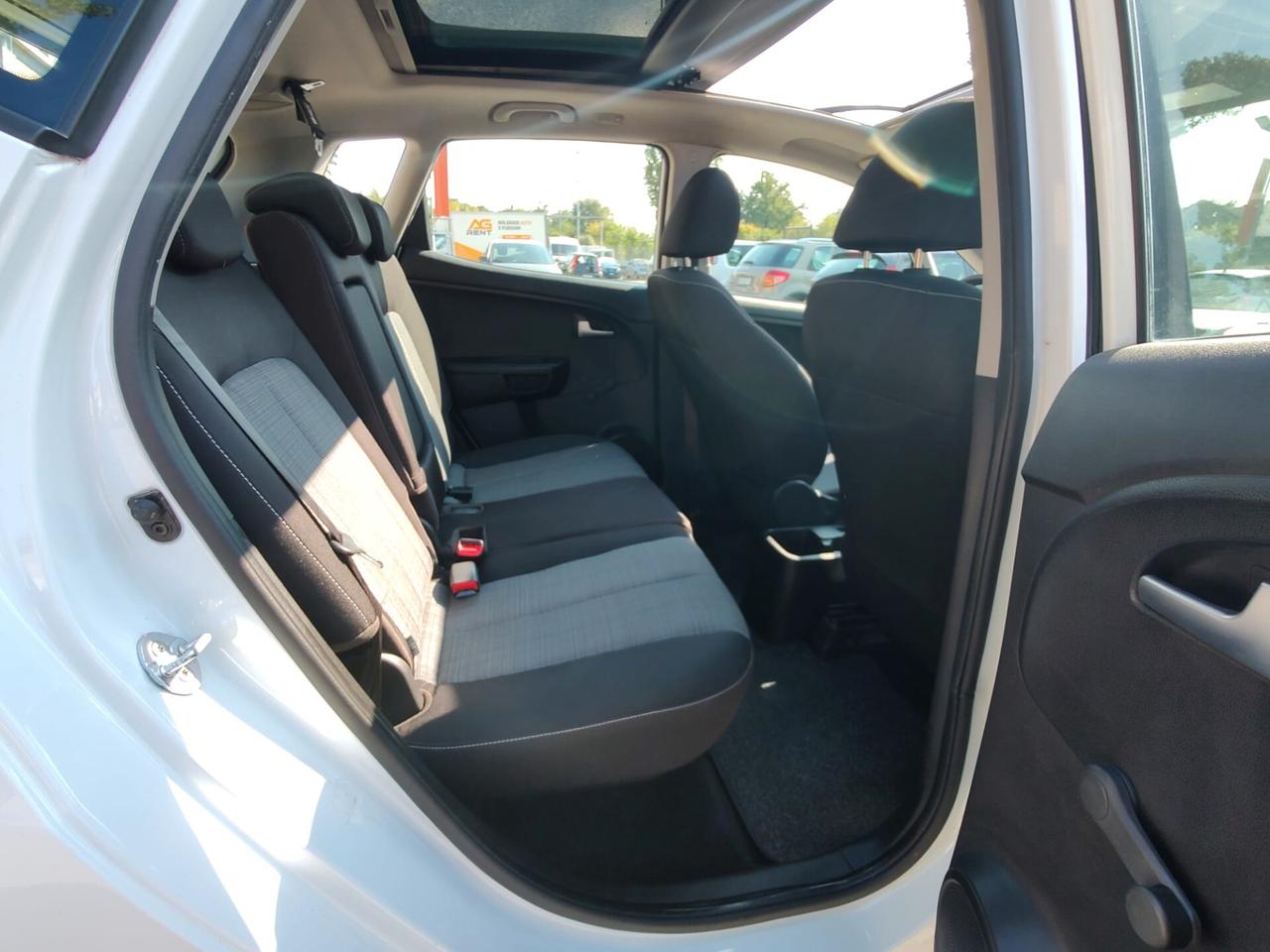 Kia Venga 1.4 CVVT Active, TETTO APRIBILE E FULL PANORAMICO, GARANZIA L.12 MESI