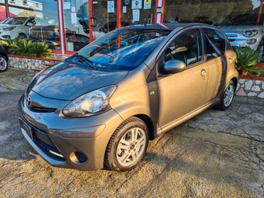 Disponibili 3 Toyota aygo 1,0 benzina dal 2012 al 2014