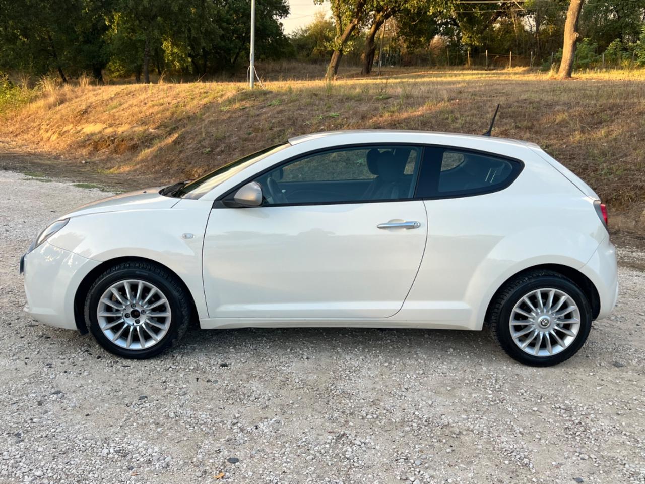 Alfa Romeo MiTo 1.4 70 CV NEOPATENTATI PERMUTEB