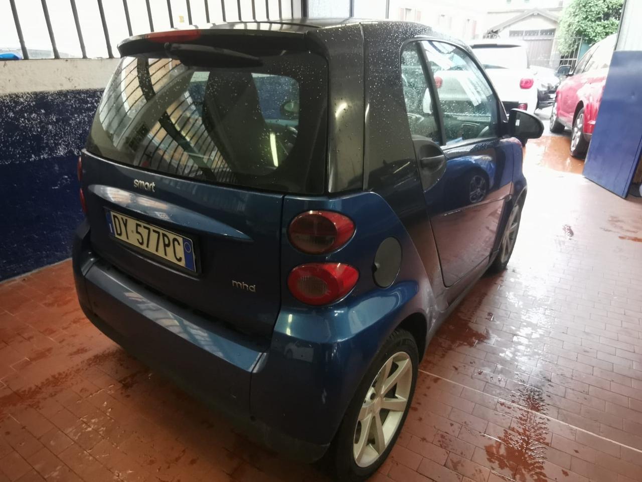 Smart ForTwo 1000 52 kW MHD coupé pure