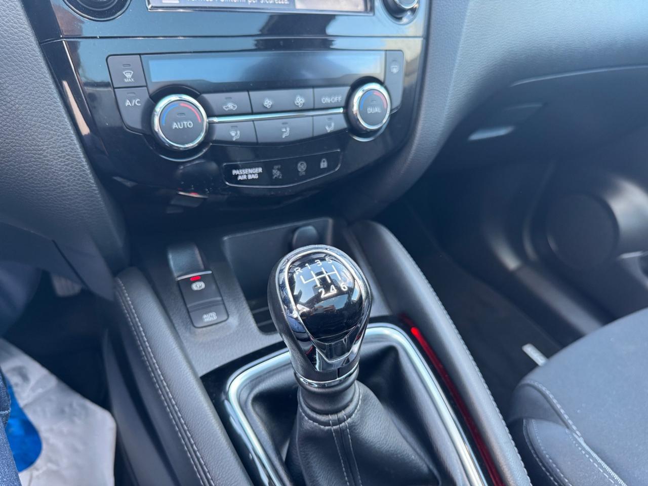 Nissan Qashqai 1.3 DIG-T 140 CV N-Connecta