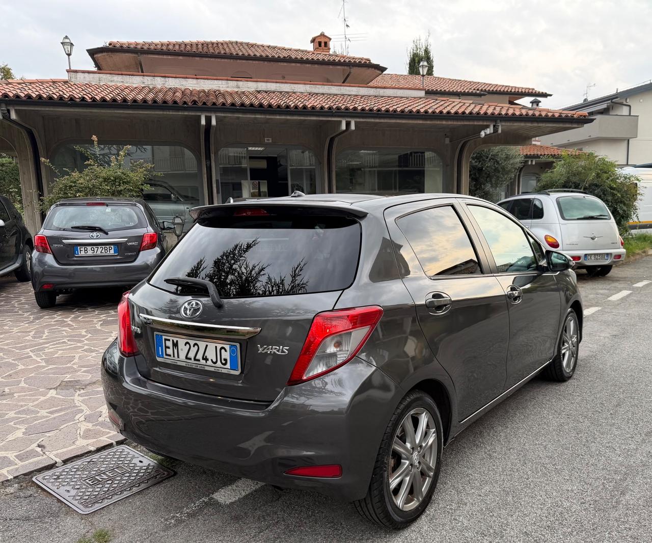 Toyota Yaris 1.3 5 porte Lounge