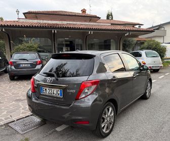 Toyota Yaris 1.3 5 porte Lounge