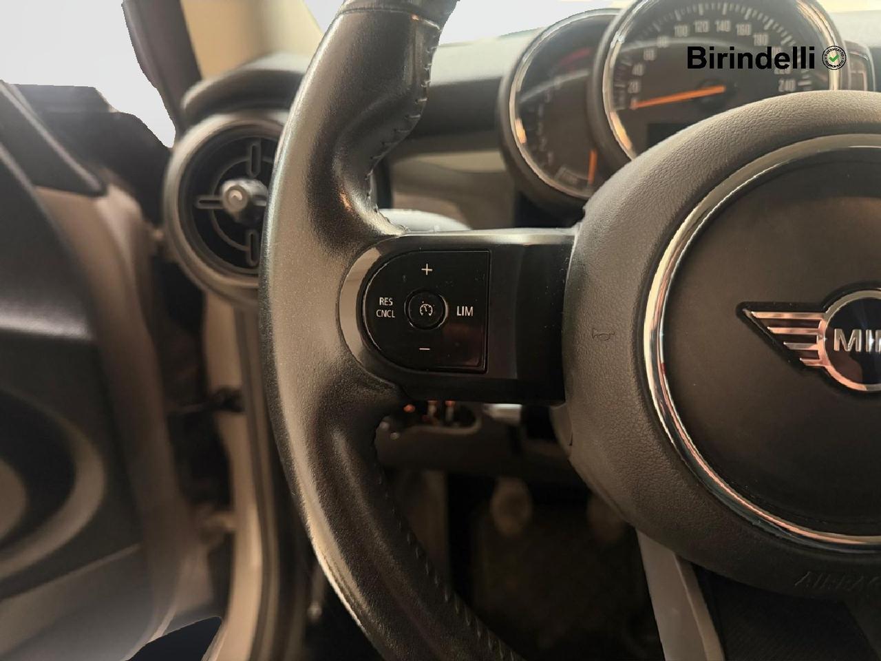 MINI Mini 4ª serie (F56) - Mini 1.5 Cooper Camden Edition