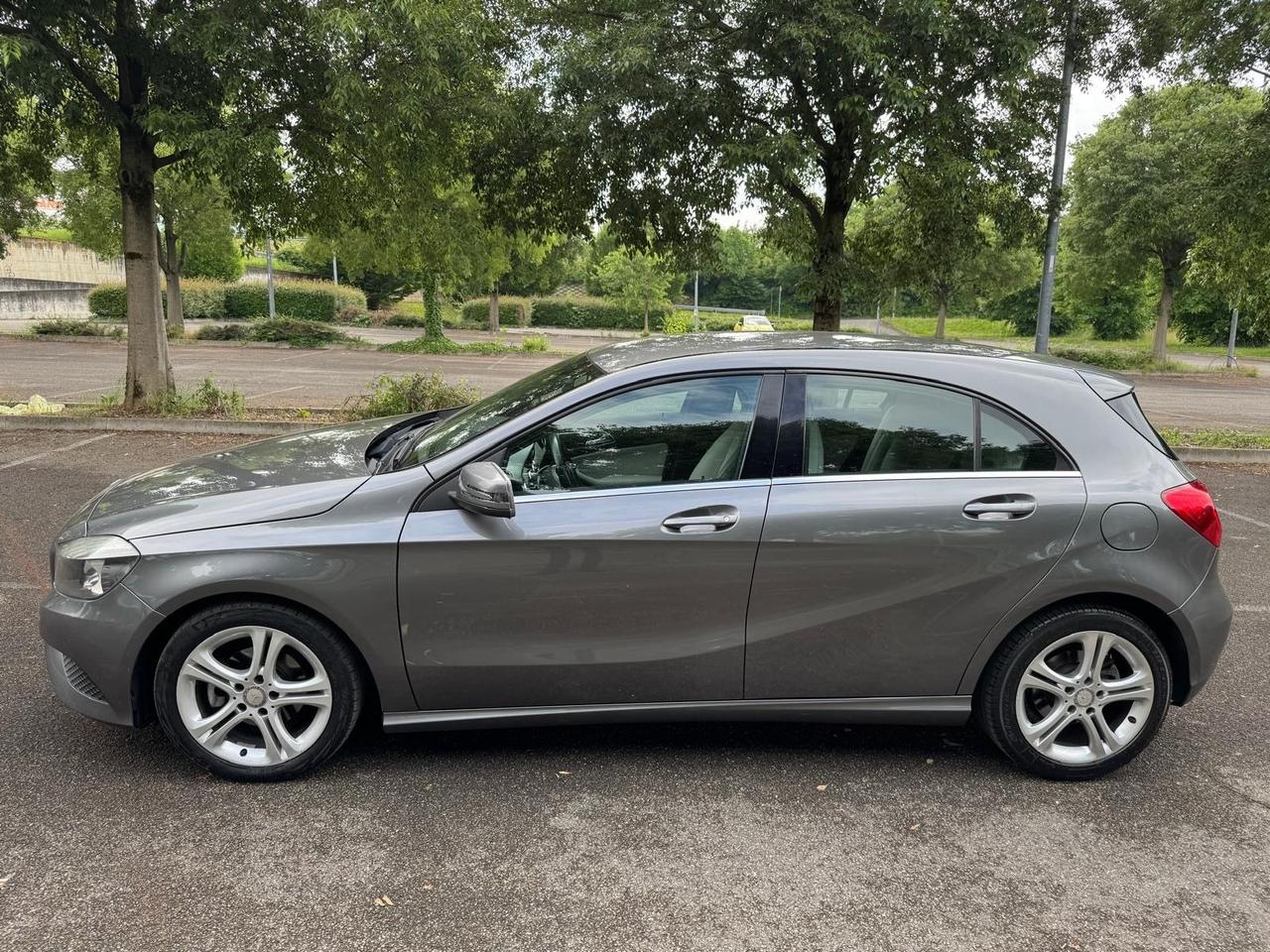 Mercedes-benz A 180 CDI BlueEFFICIENCY Automatic Sport