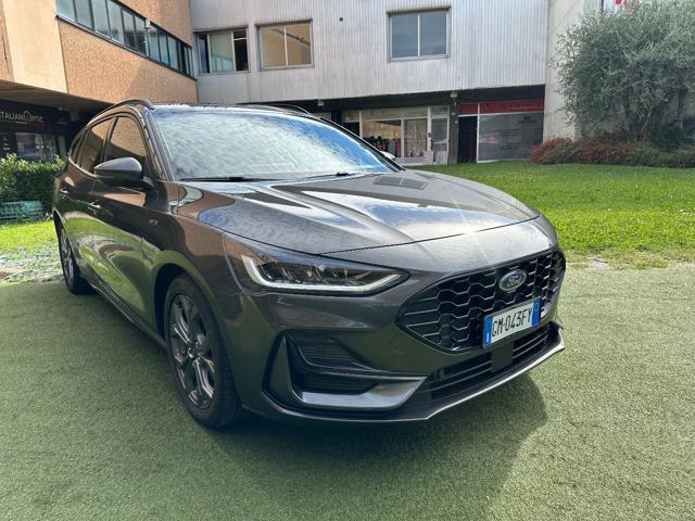 FORD Focus 1.0 EcoBoost Hybrid 125CV AUTO SW ST-Line 44000KM