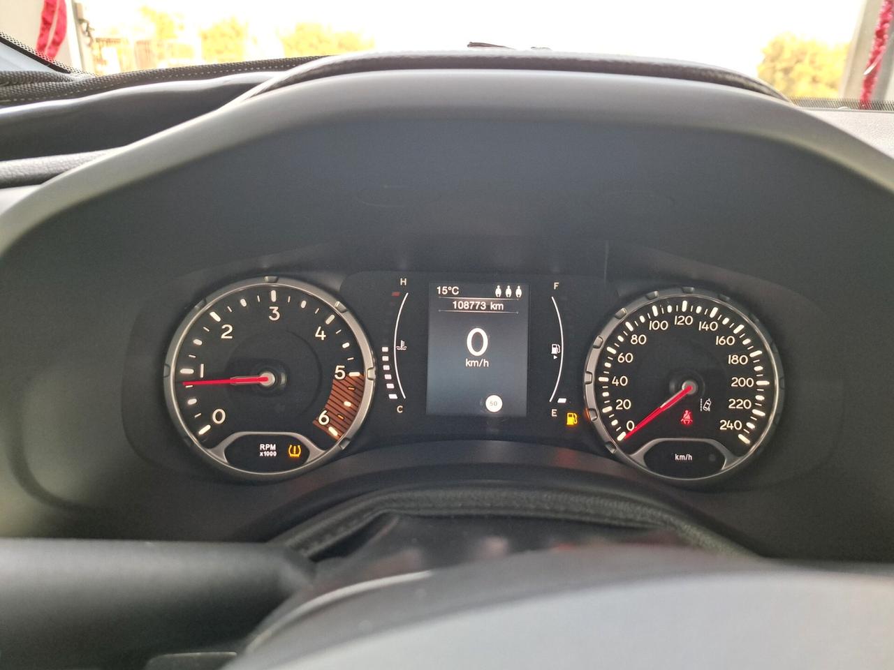 Jeep Renegade 1.6 Mjt DDCT 120 CV Night Eagle