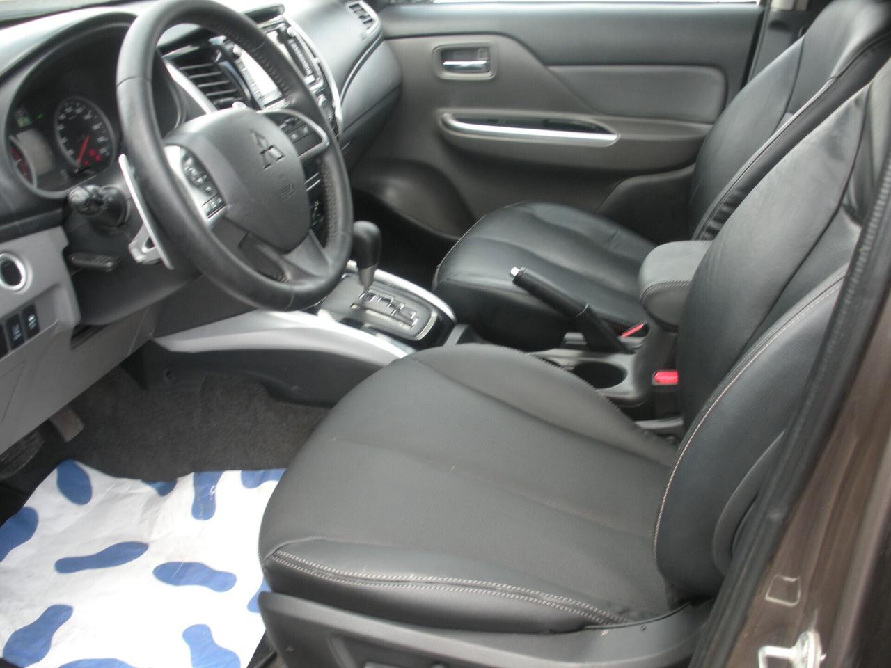 Mitsubishi L200 2.4 DI-D/181CV Double Cab Intense Hp Mivec SDA