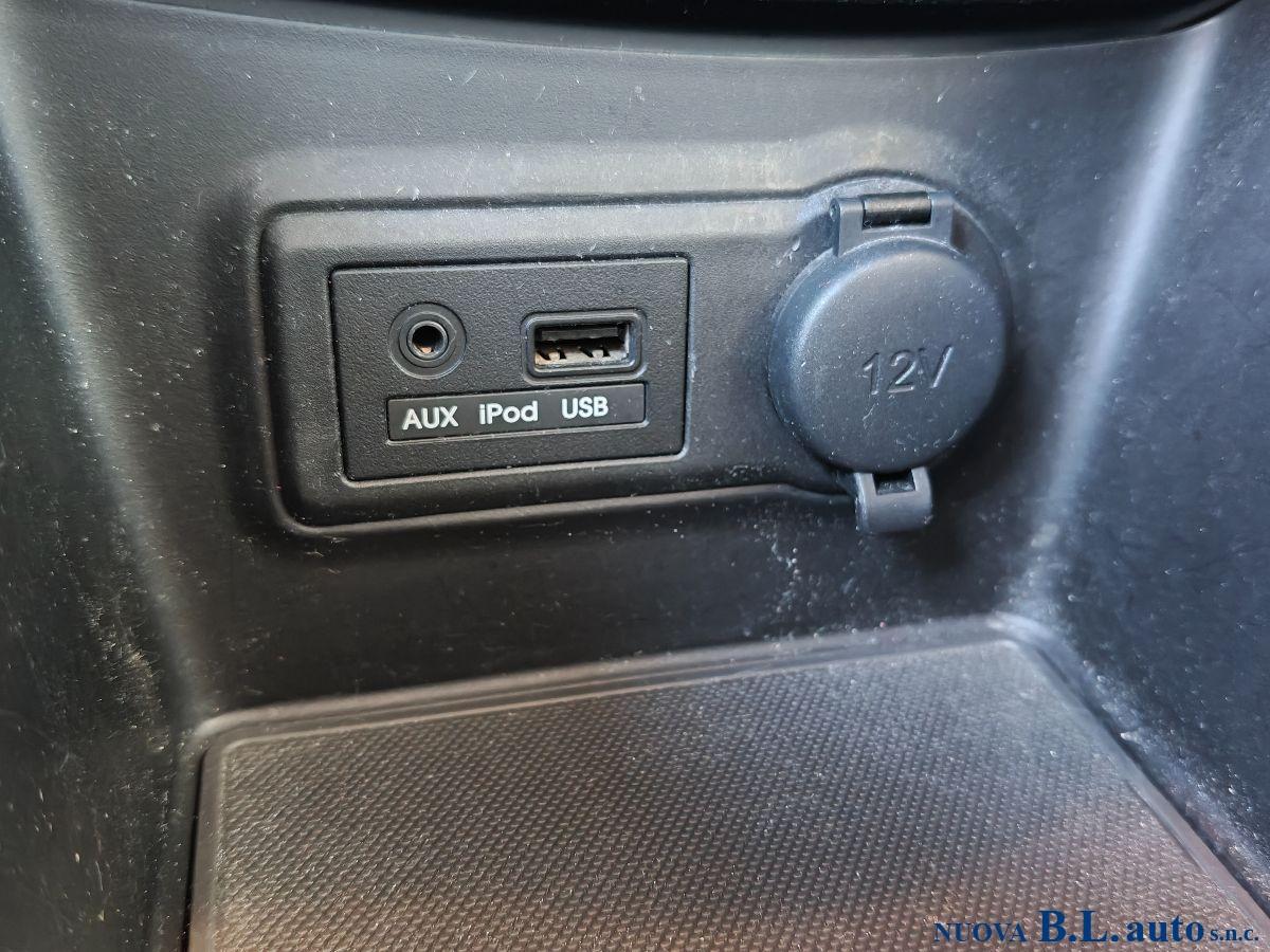 KIA - Venga 1.4 crdi Crossover 90cv