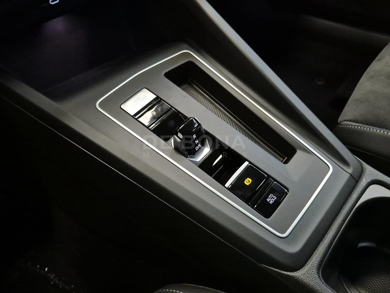 Volkswagen Golf 1.5 tsi ehybrid life 204cv dsg
