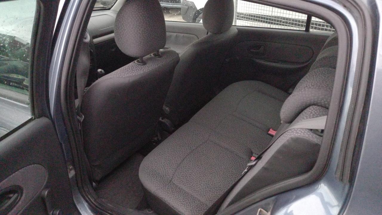 Renault Clio Storia 1.2 5 porte GPL Confort