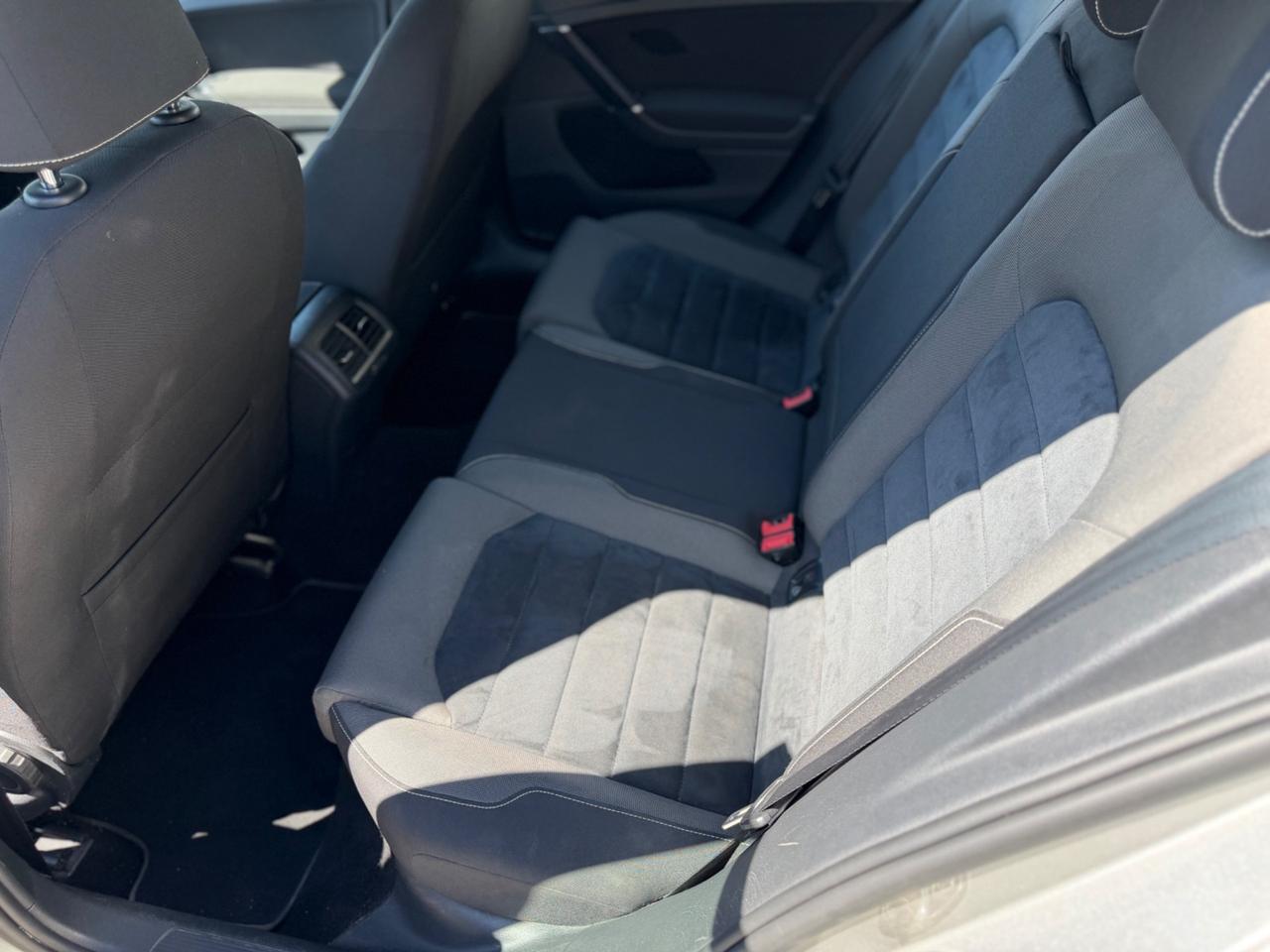 Volkswagen Golf Business 1.6 TDI 5p. 4MOTION Highline BlueMotion Tech.